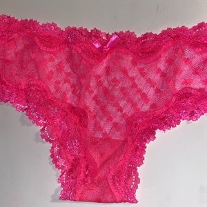 Medium M sized panties see through lace tiny hearts hot pink NWOT